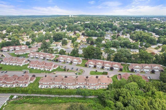 70 Endicott St 1105, Norwood, MA 02062