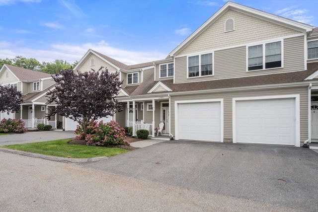 70 Endicott St 1105, Norwood, MA 02062