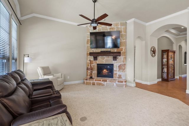 604 Satinwood Lane, Euless, TX 76039