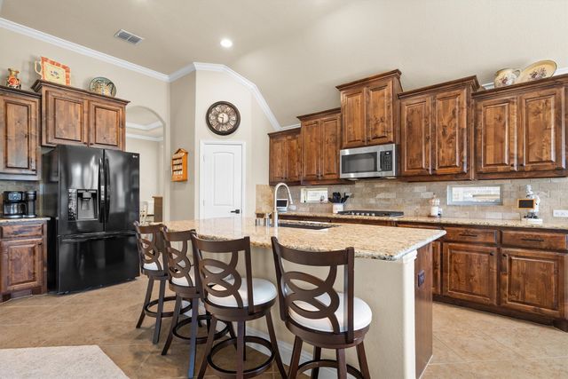 604 Satinwood Lane, Euless, TX 76039