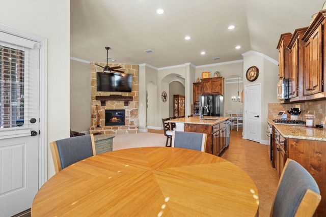604 Satinwood Lane, Euless, TX 76039