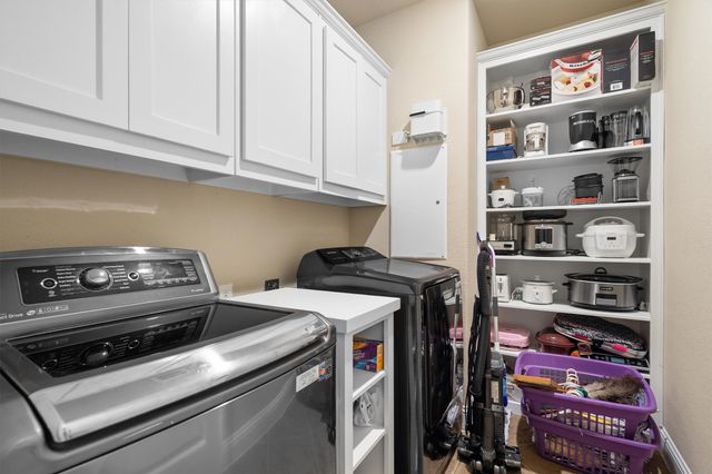 604 Satinwood Lane, Euless, TX 76039