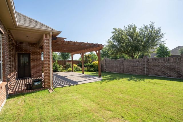 604 Satinwood Lane, Euless, TX 76039