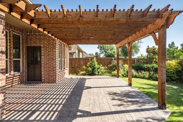 604 Satinwood Lane, Euless, TX 76039