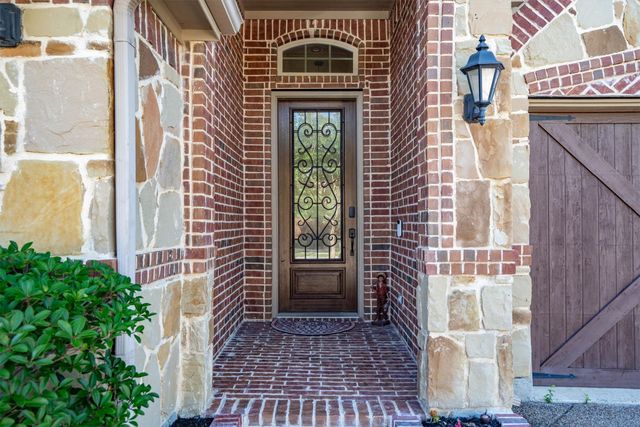 604 Satinwood Lane, Euless, TX 76039