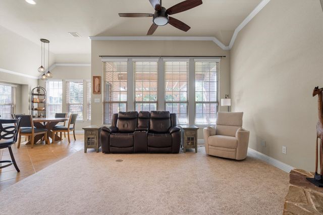 604 Satinwood Lane, Euless, TX 76039