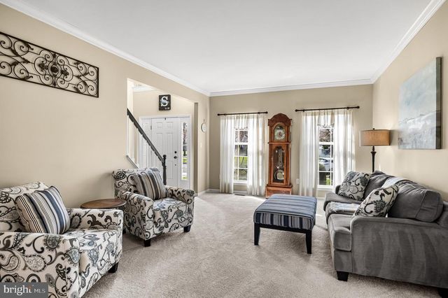 23 LONGFELLOW LN, Hainesport, NJ 08036