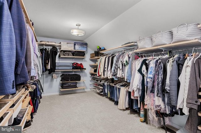 23 LONGFELLOW LN, Hainesport, NJ 08036