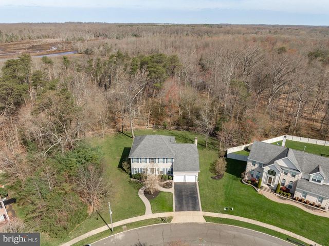 23 LONGFELLOW LN, Hainesport, NJ 08036