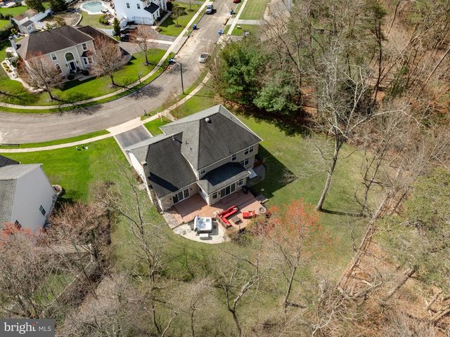 23 LONGFELLOW LN, Hainesport, NJ 08036