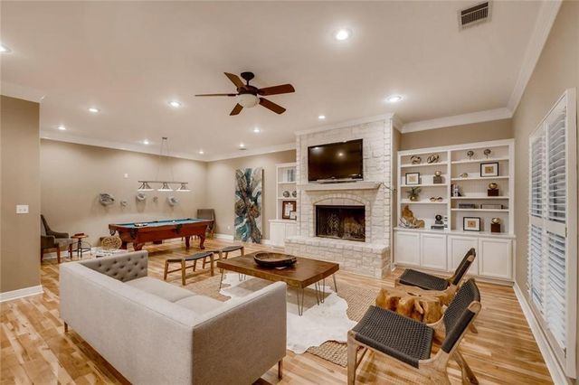 1822 W 11th ST, Austin, TX 78703