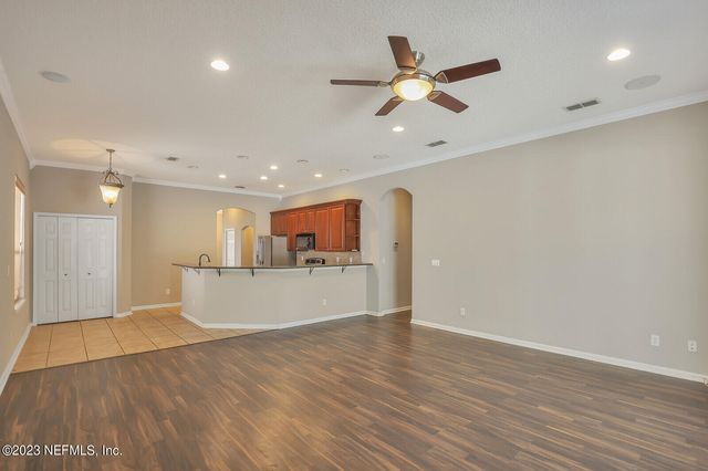 860 BRIARCREEK Road, Jacksonville, FL 32225