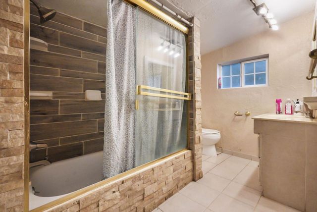 2012 2nd St, Hughson, CA 95326