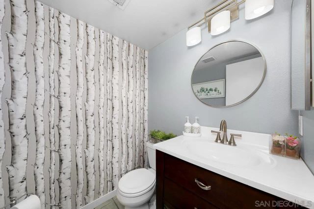 10366 Rochelle Ave, Santee, CA 92071