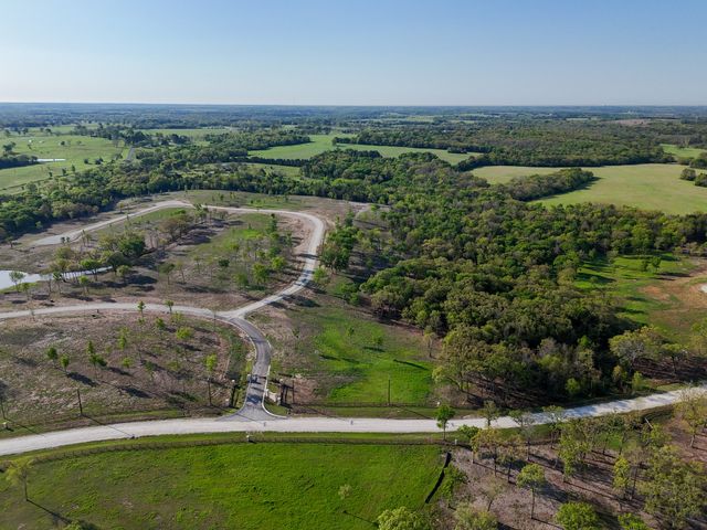 254 Timberland Heights, Windom, TX 75492