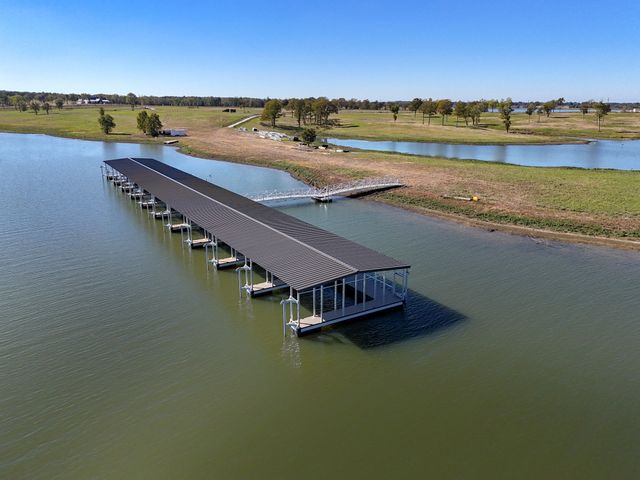 254 Timberland Heights, Windom, TX 75492