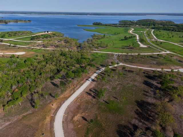 254 Timberland Heights, Windom, TX 75492