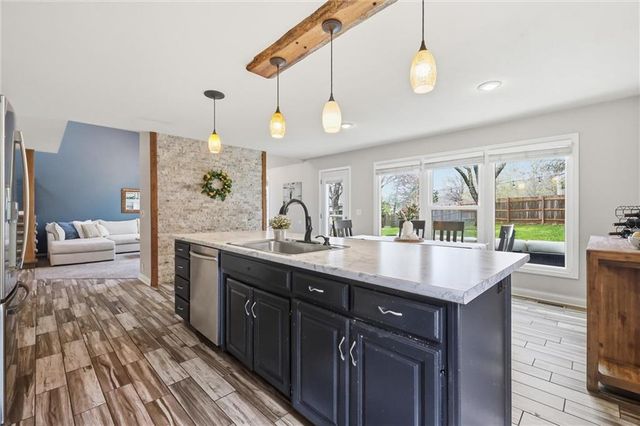 4702 Roundtree Court, Shawnee, KS 66226