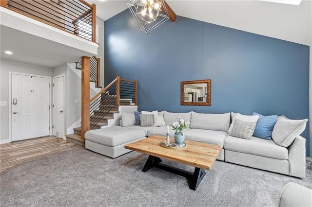 4702 Roundtree Court, Shawnee, KS 66226