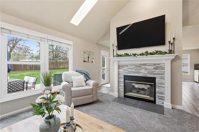 4702 Roundtree Court, Shawnee, KS 66226