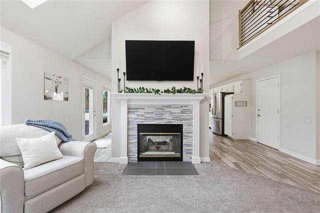 4702 Roundtree Court, Shawnee, KS 66226