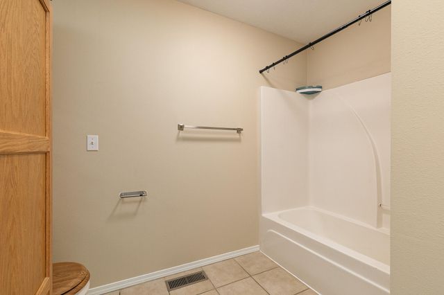 4442 W Normal Street, Springfield, MO 65802