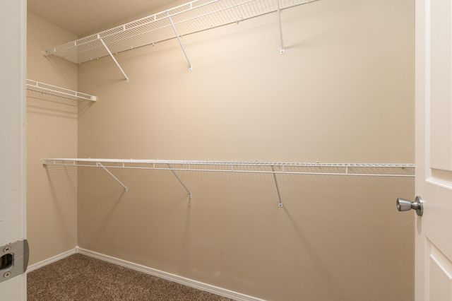 4442 W Normal Street, Springfield, MO 65802