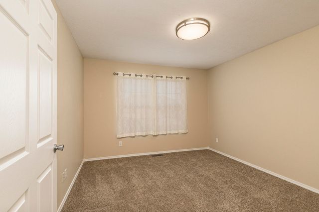 4442 W Normal Street, Springfield, MO 65802