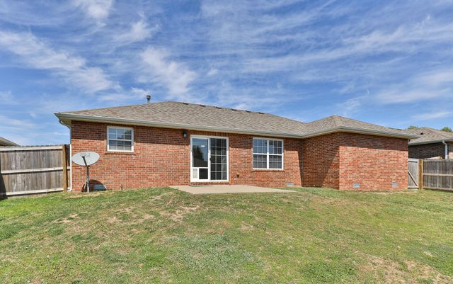 4442 W Normal Street, Springfield, MO 65802