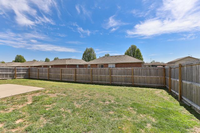 4442 W Normal Street, Springfield, MO 65802