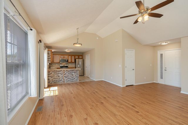 4442 W Normal Street, Springfield, MO 65802