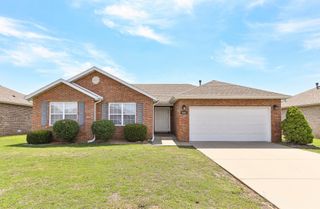 4442 W Normal Street, Springfield, MO 65802