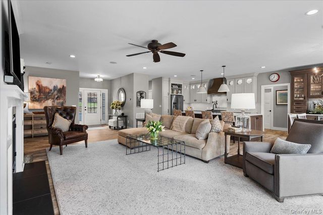 5 Cottage Road, Hopewell Junction, NY 12533