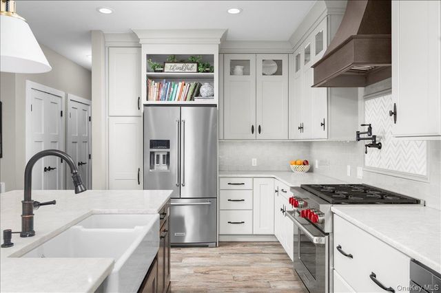 5 Cottage Road, Hopewell Junction, NY 12533