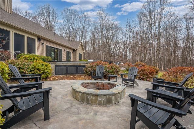 5 Cottage Road, Hopewell Junction, NY 12533