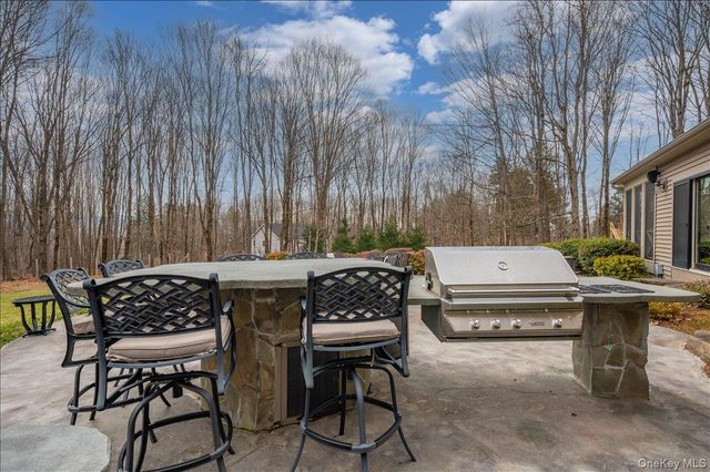 5 Cottage Road, Hopewell Junction, NY 12533