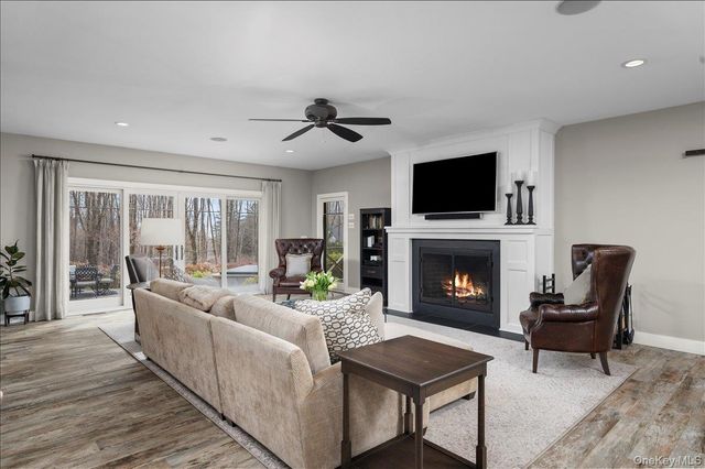 5 Cottage Road, Hopewell Junction, NY 12533