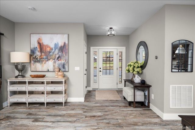 5 Cottage Road, Hopewell Junction, NY 12533