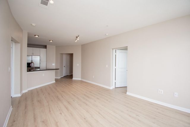 505 Jackson Hill Street 409, Houston, TX 77007