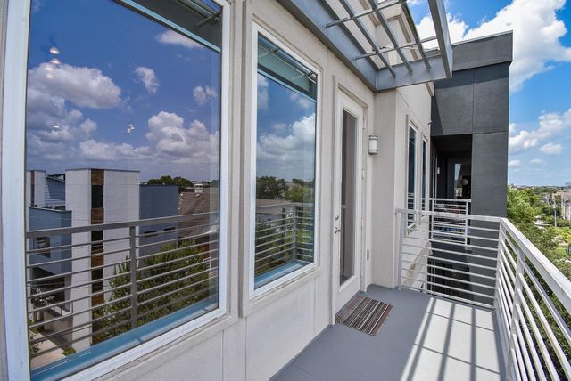 505 Jackson Hill Street 409, Houston, TX 77007
