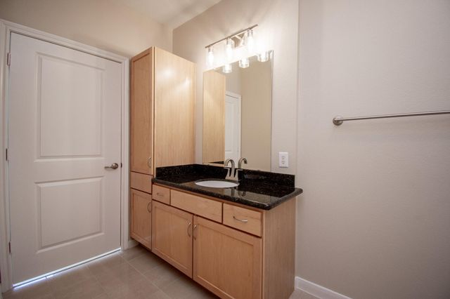 505 Jackson Hill Street 409, Houston, TX 77007