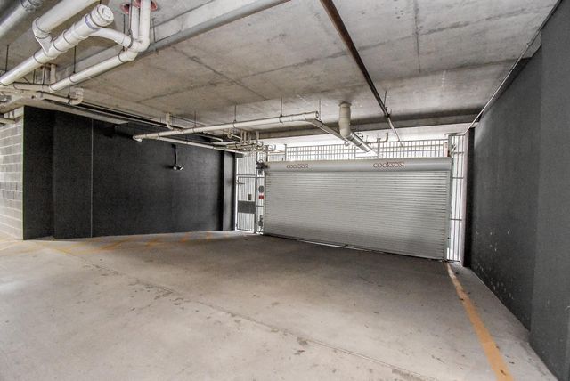 505 Jackson Hill Street 409, Houston, TX 77007