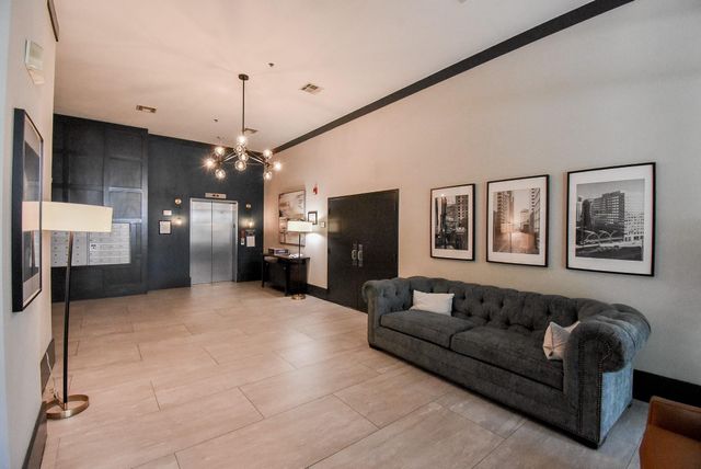 505 Jackson Hill Street 409, Houston, TX 77007