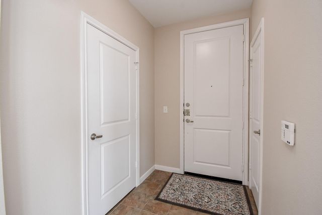 505 Jackson Hill Street 409, Houston, TX 77007