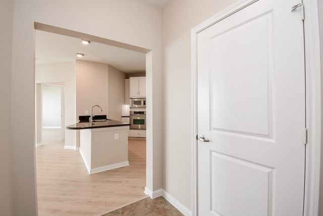 505 Jackson Hill Street 409, Houston, TX 77007