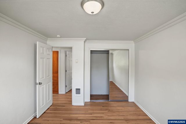 161 N 7th St, Jefferson, OR 97352