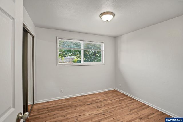 161 N 7th St, Jefferson, OR 97352