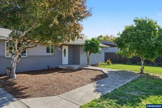 161 N 7th St, Jefferson, OR 97352