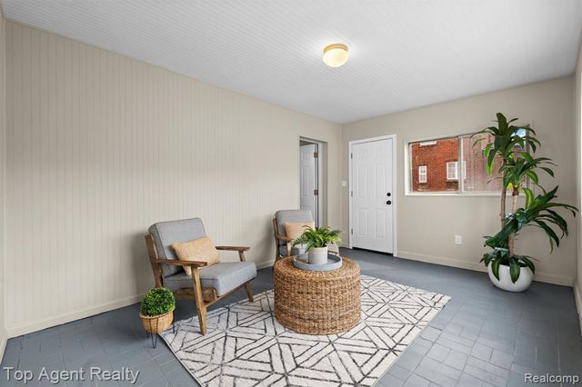 15093 Stahelin Avenue, Detroit, MI 48223