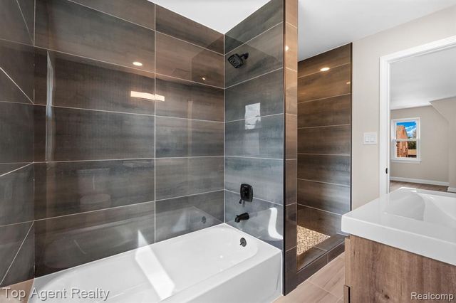 15093 Stahelin Avenue, Detroit, MI 48223